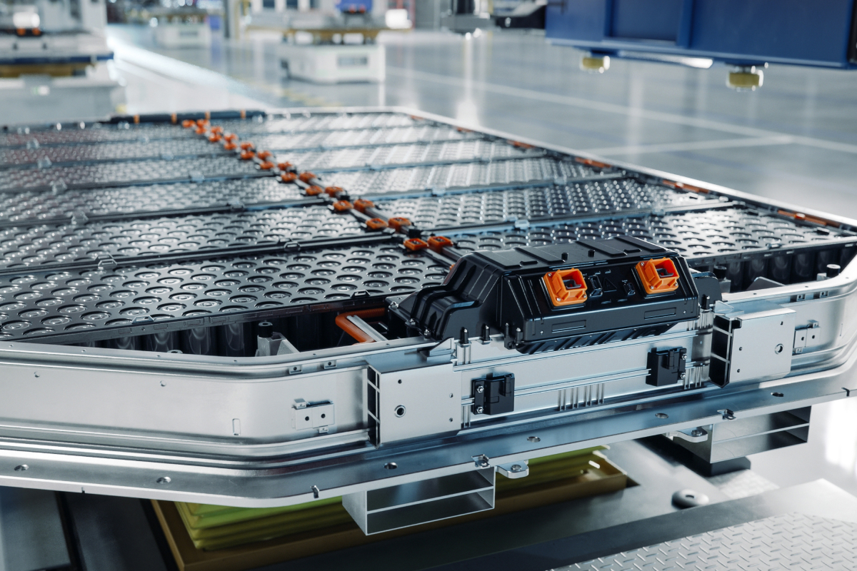 배터리 공장 기계 위 플레이트 사진